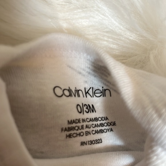 Bundle Of Seven Onesies Size 0-6 Months - Picture 5 of 5